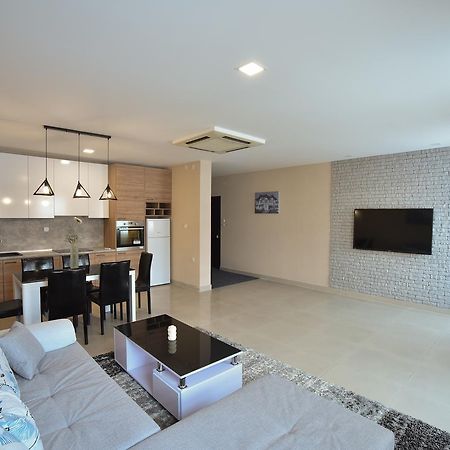 City Center Apartments Pirot Eksteriør bilde