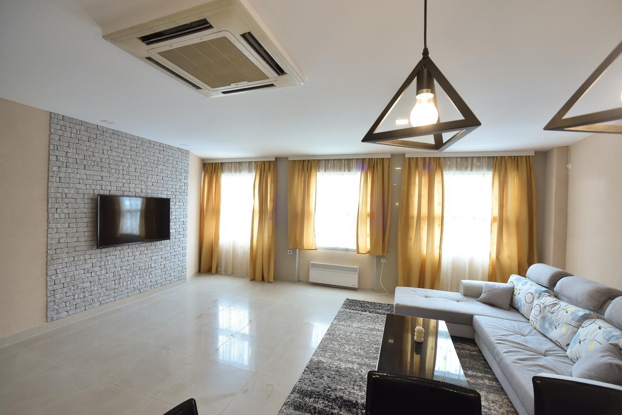 City Center Apartments Pirot Eksteriør bilde