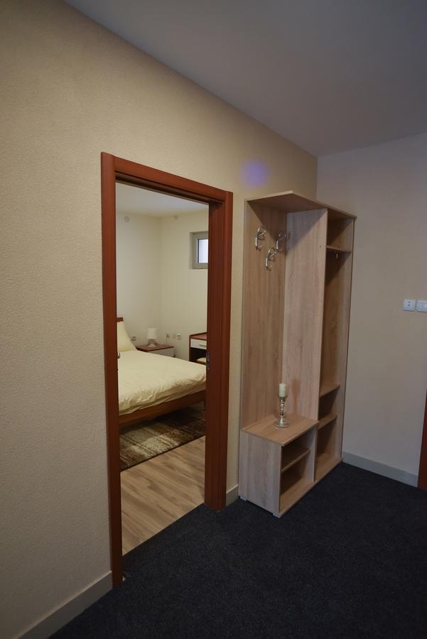 City Center Apartments Pirot Eksteriør bilde