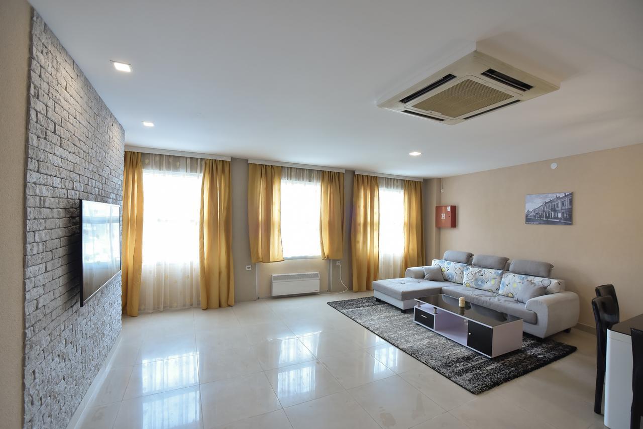 City Center Apartments Pirot Eksteriør bilde