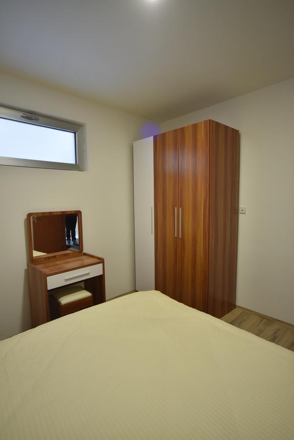 City Center Apartments Pirot Eksteriør bilde
