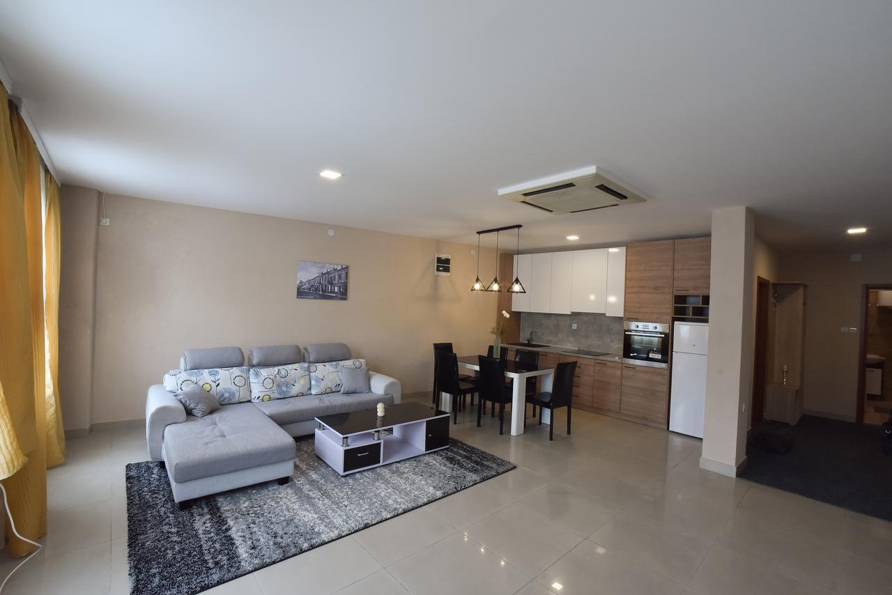 City Center Apartments Pirot Eksteriør bilde