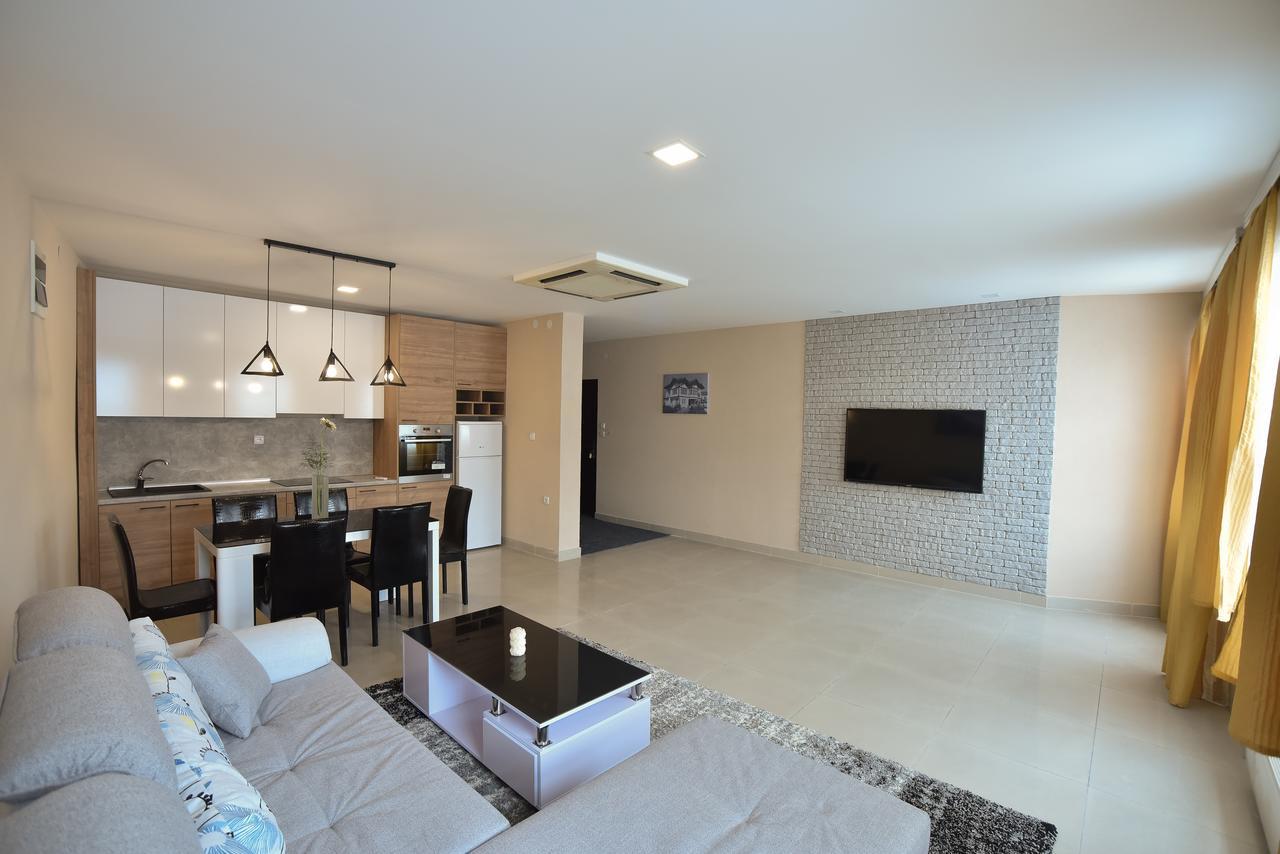 City Center Apartments Pirot Eksteriør bilde