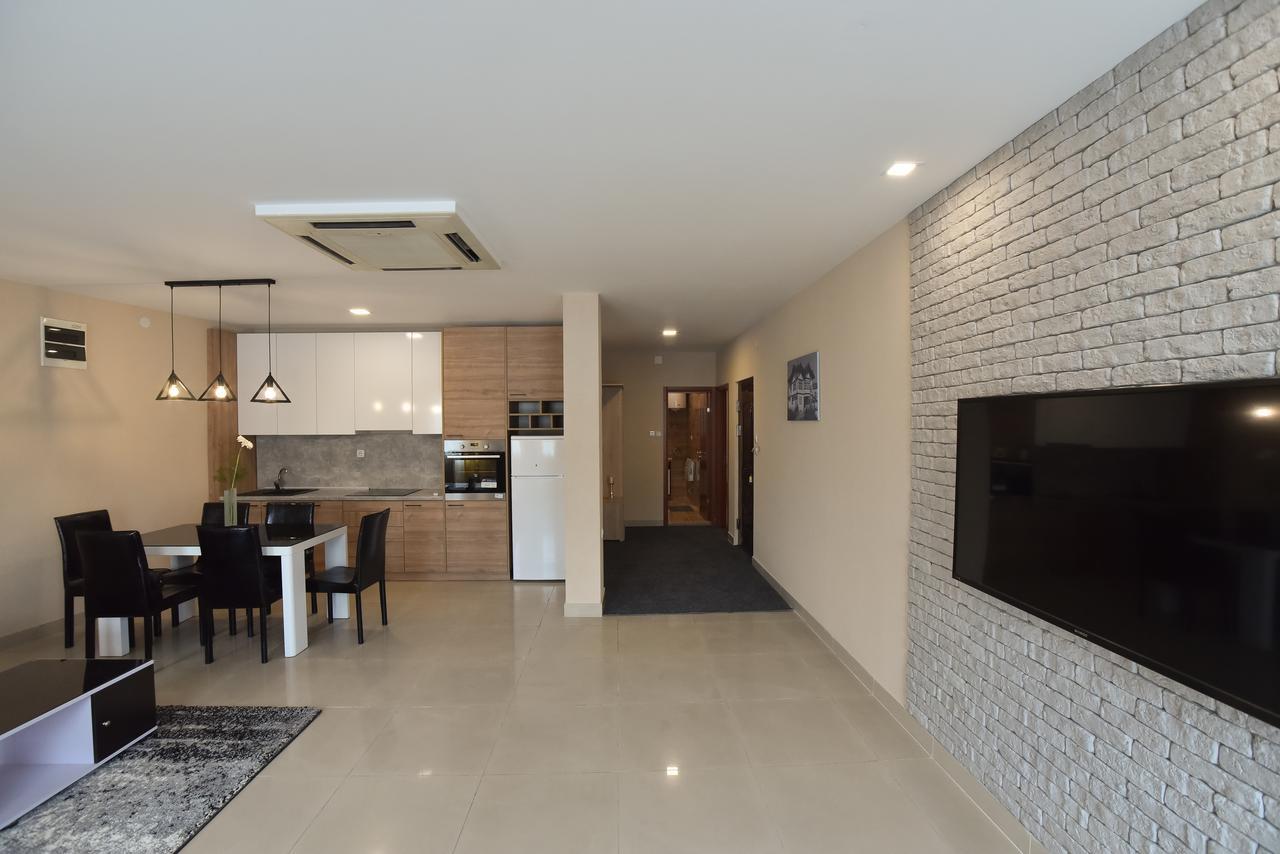 City Center Apartments Pirot Eksteriør bilde