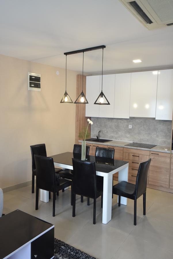 City Center Apartments Pirot Eksteriør bilde