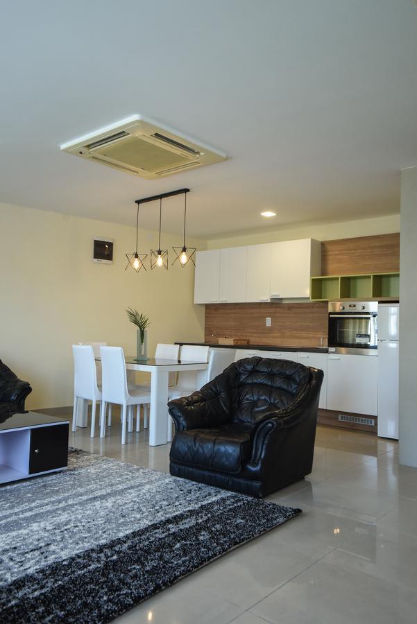 City Center Apartments Pirot Eksteriør bilde