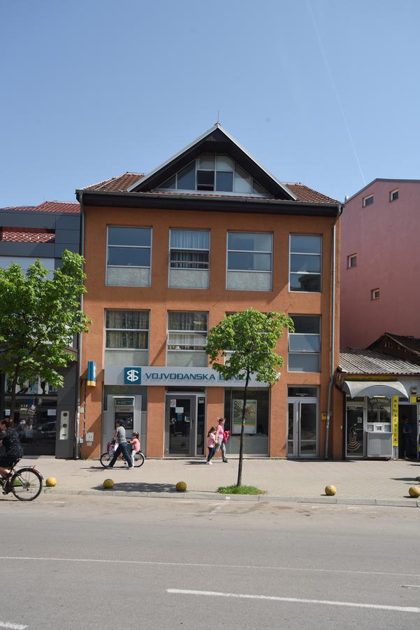City Center Apartments Pirot Eksteriør bilde