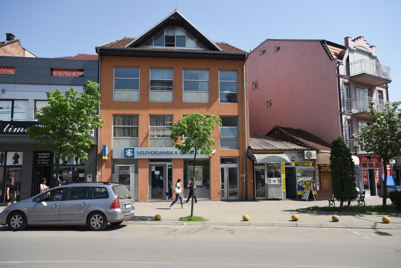 City Center Apartments Pirot Eksteriør bilde