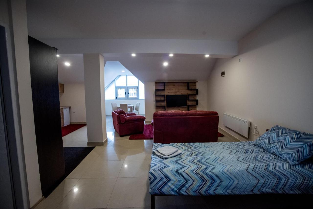 City Center Apartments Pirot Eksteriør bilde