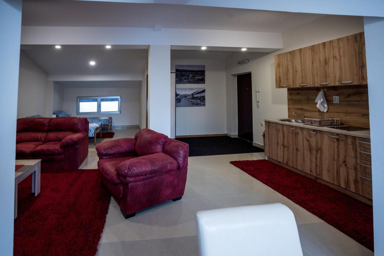City Center Apartments Pirot Eksteriør bilde