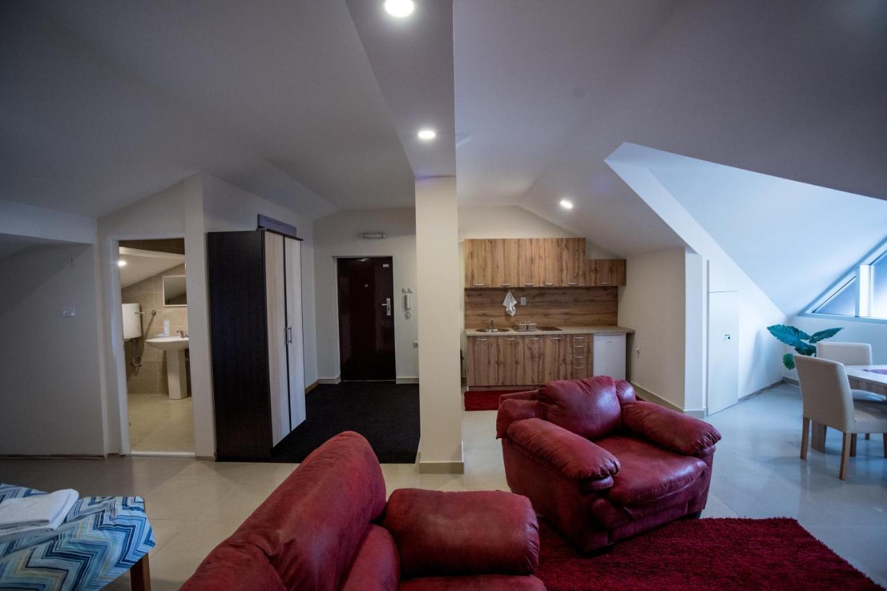 City Center Apartments Pirot Eksteriør bilde